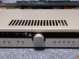 Arcam A80 Integrated amplifier