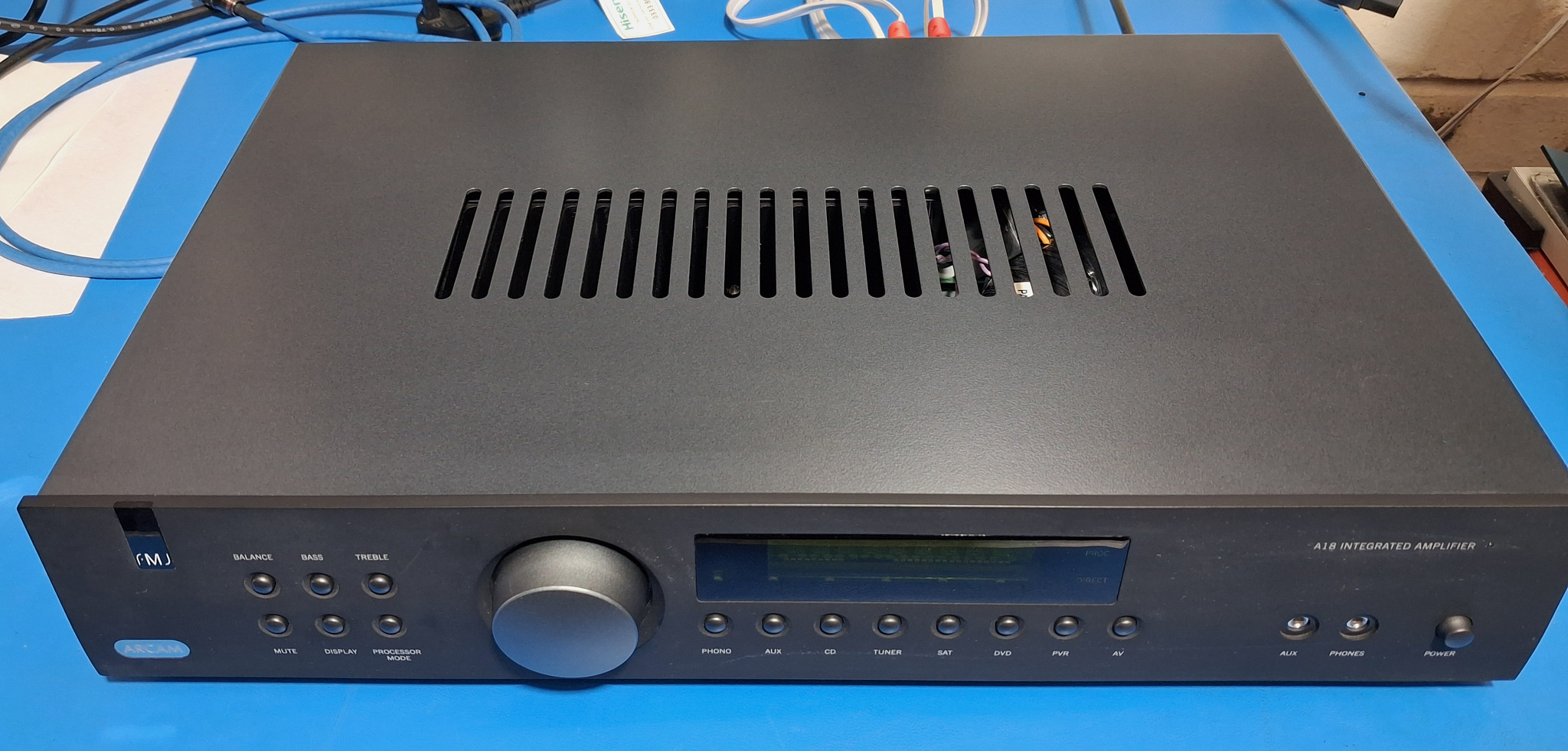 Arcam A18 FMJ Integrated Amplifier - Image 2