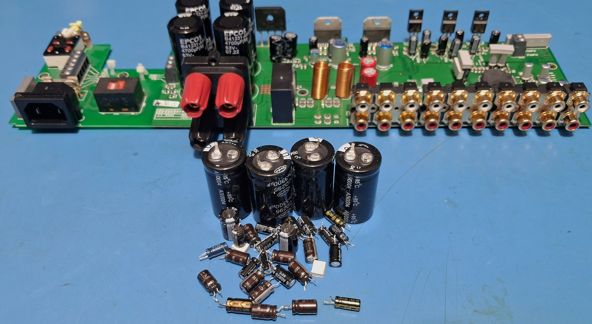 Arcam A18 FMJ Integrated Amplifier - Image 3