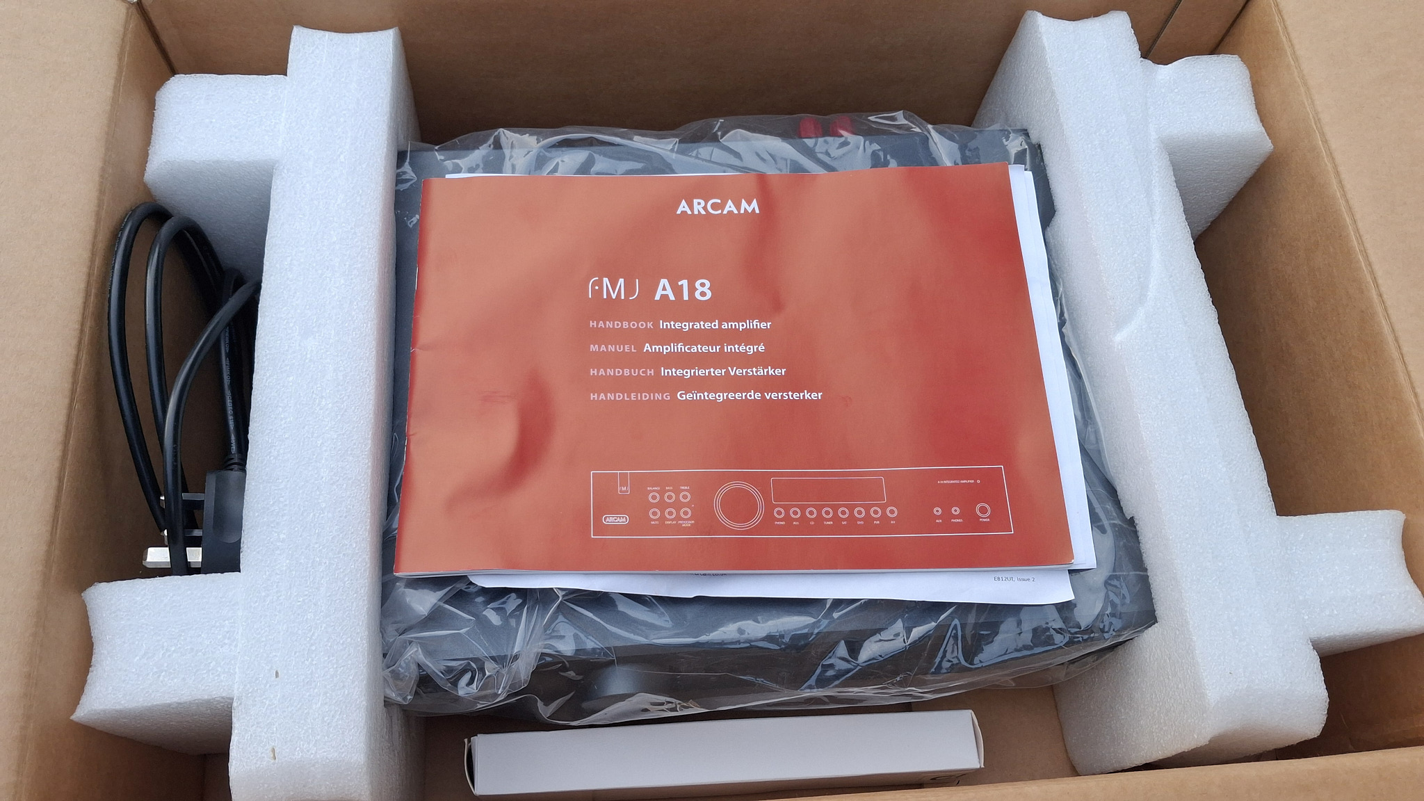 Arcam A18 FMJ Integrated Amplifier - Image 4