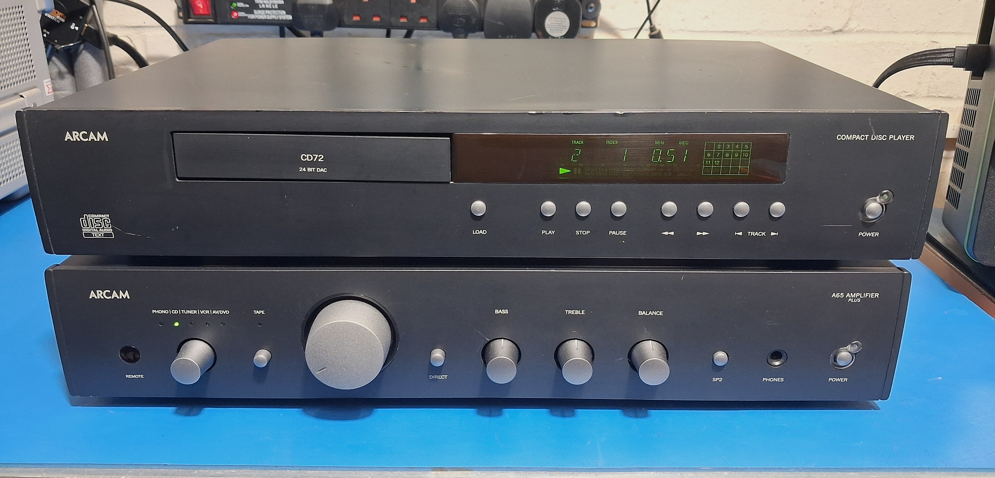 Arcam CD72T CD Player in Black
