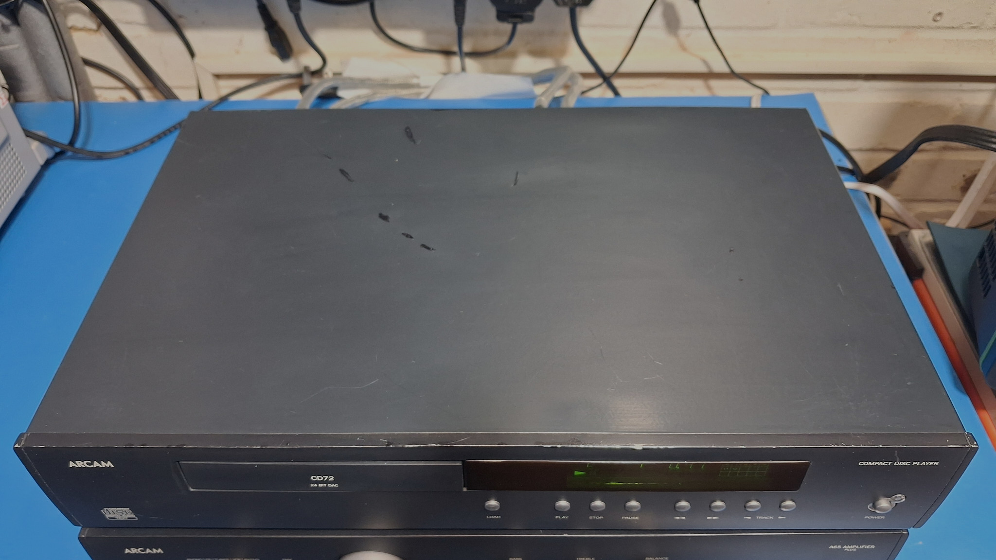 Arcam CD72T CD Player in Black - Image 2