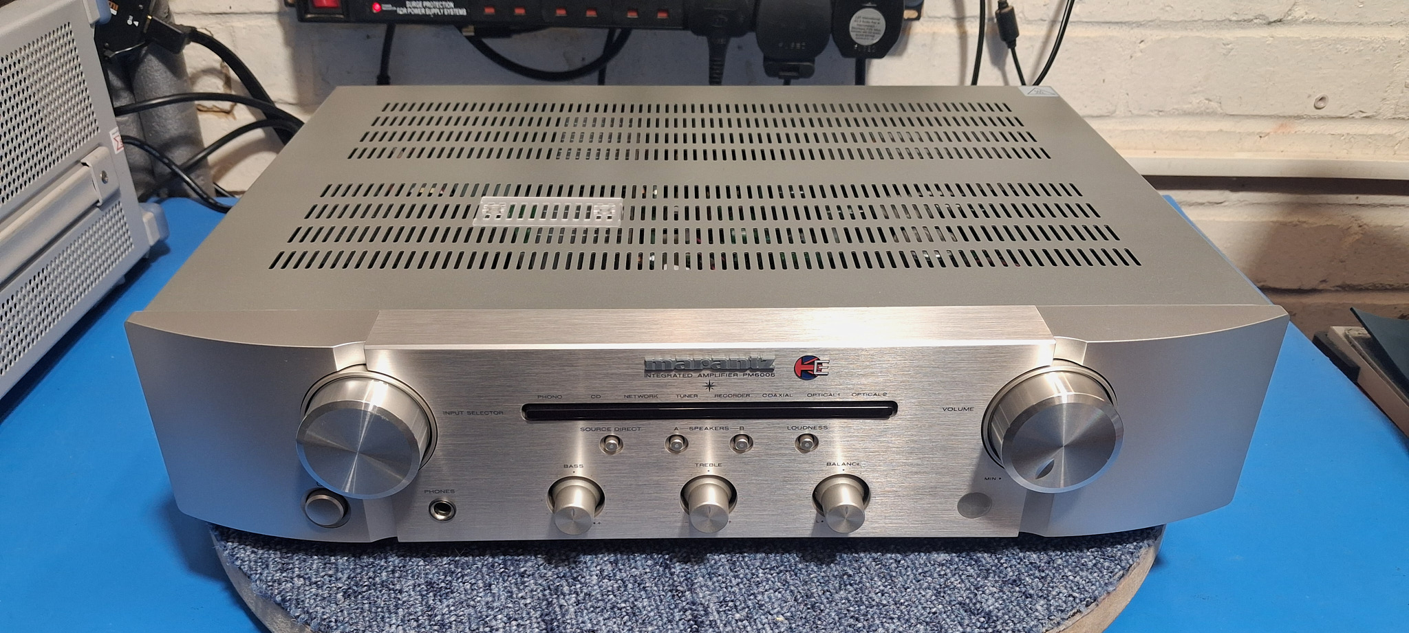 Marantz PM6006 Integrated UK Edition - Image 6