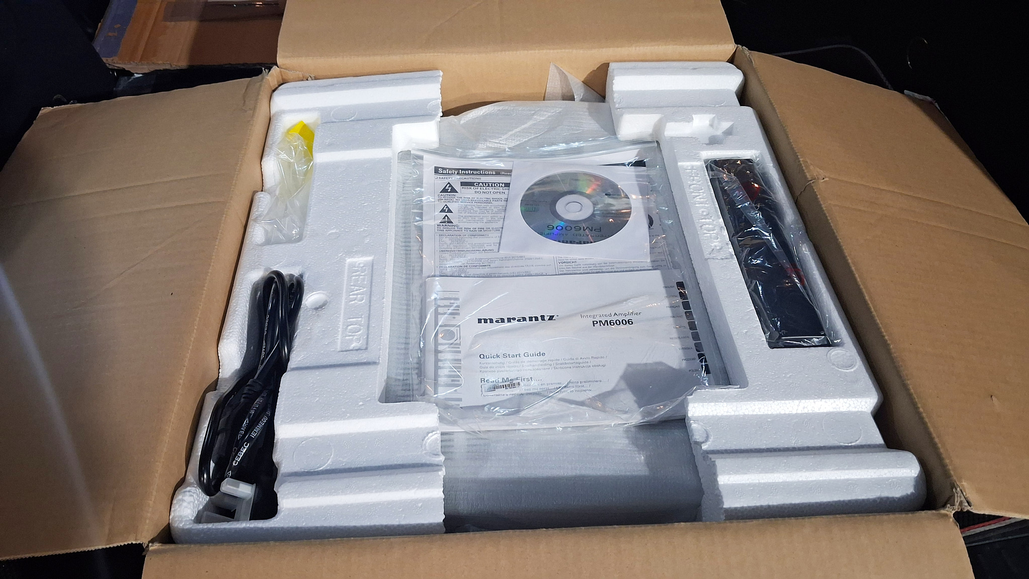 Marantz PM6006 Integrated UK Edition - Image 3