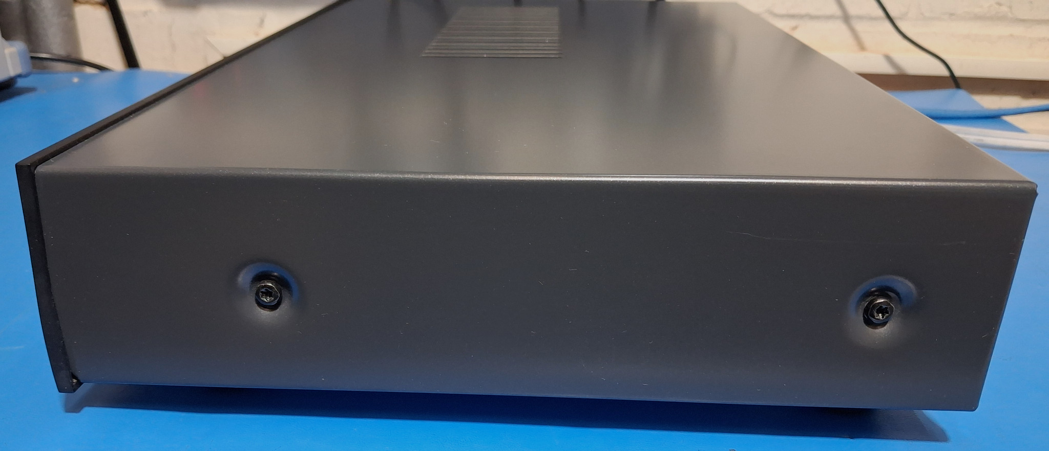 Arcam FMJ A19 Integrated Amplifier with Phono stage - Image 3